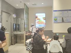 -小杨生煎(金山百联购物中心3楼店)