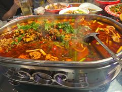 -牟记江湖重庆地标特色菜鱼蛋海鲜羊蝎子(巴南区黑金冠十多年好店)