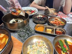 -草家酱蟹炭火烤肉店(珲春南路二店)