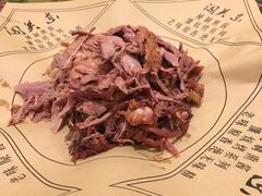 熏酱大鹅-闯关东东北农家菜(崂山石老人店)