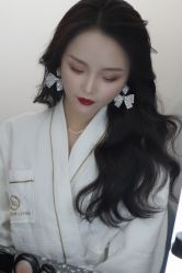 -艾米丽婚纱礼服