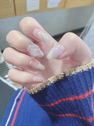 -小四撸猫美甲咖