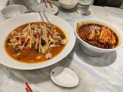 -孔雀云贵川·融合菜(长宁来福士店)