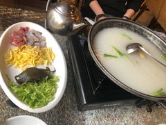 -逸兴楼·地道长沙菜(六沟垅店)