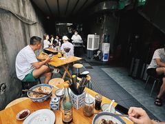 -沪西老弄堂面馆(定西路店)