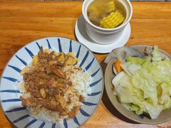 -红猪卤肉饭(大西洋美食城店)