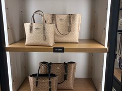 实物图-COACH蔻驰(百联奥特莱斯广场店)