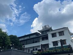 -郑猛记石岐鸽主题餐厅(长江店)