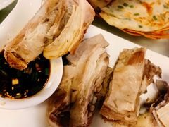 精品手扒羊排-那达慕蒙古风味酒楼