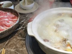 -三人行骨头王火锅(长寿店)
