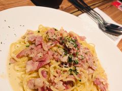 -玛格萝妮(汇智国际商业中心店)