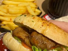 -必胜客(璞丽中心店)