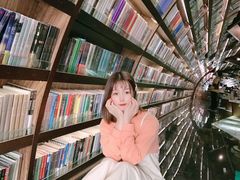 -钟书阁(珍园店)
