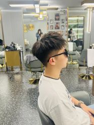 -即型男士理发工作室