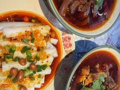 -耙吉吉川味小酒馆(本地人回头店)