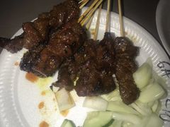 -东海岸人工湖美食村