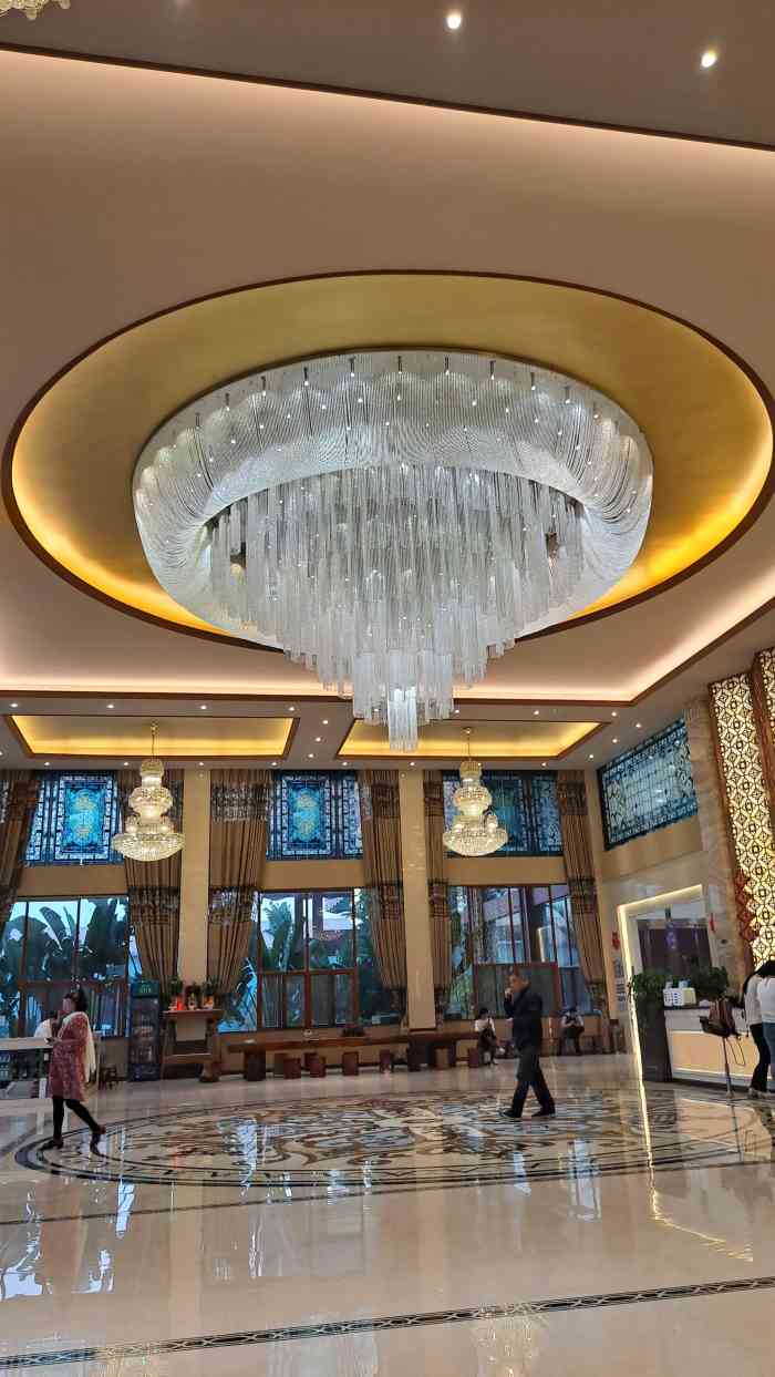 云顶七星大饭店-"旅游团队餐能安排到这里来吃也算是高标了.