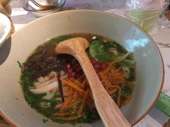 招牌牛大骨圆粉-百春原湖南牛肉粉(百联世纪店)