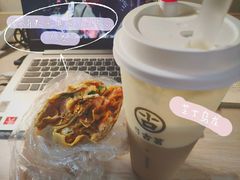 -喜茶(杭州滨江宝龙店)
