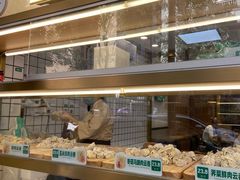 面包甜点陈列柜-袁记云饺(蛇口店)