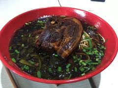 -小龙大肉面馆