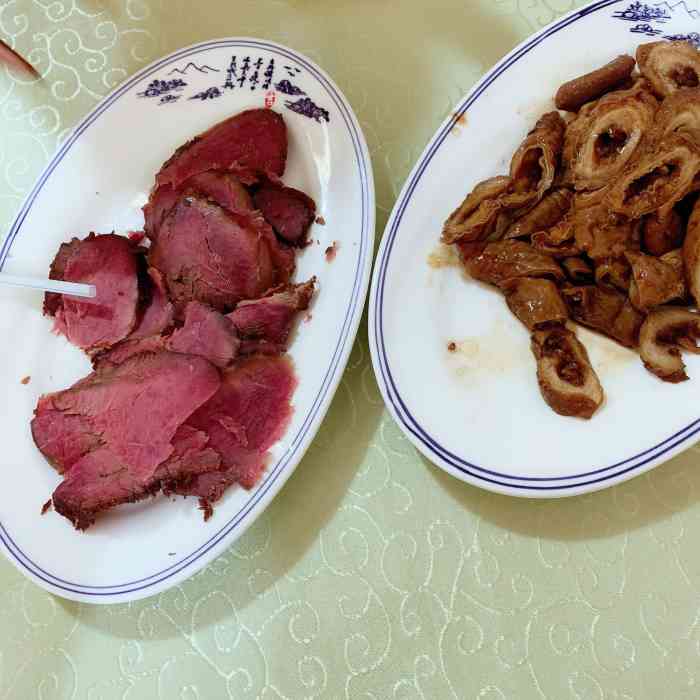 万春老卤(情人街店)-"到温江看房,朋友介绍是老字号特地前来打卡.