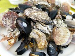 海鲜拼盘-海滨假日渔家海鲜