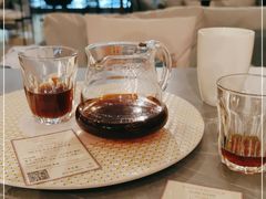 -LEO CAFE