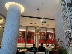 -三人行骨头王火锅(长寿店)