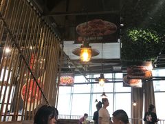 -琥珀老六龙虾(四里河店)