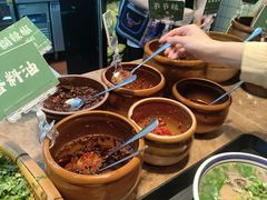 -云阿蛮云南生烫牛肉米线(奉贤路店)