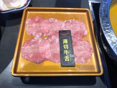 -牛武士寿喜烧·和牛火锅自助(全球首店)