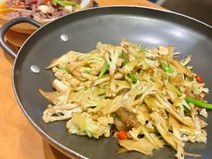 -老板很二(吉大店)