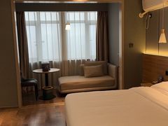 -墨客悦庭酒店(长沙麓谷涉外经济学院店)