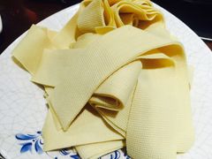 -亿诣蝎府炸酱面羊蝎子火锅(酷车小镇店)