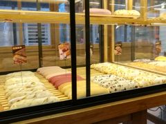 面包甜点陈列柜-窑滚面包专门店(马鞍山金鹰店)