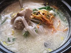 云南过桥米线-云海肴·汽锅鸡·云南菜(领展购物广场·中关村店)