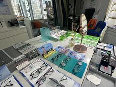 -视野联行眼镜蔡司·依视路官方授权店(顺城店)
