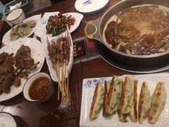 -亿诣蝎府炸酱面羊蝎子火锅(酷车小镇店)