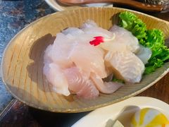 -老牌坊云南鱼豆花火锅(哈西万达店)