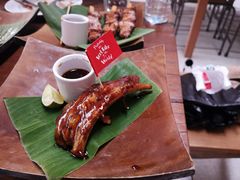 烤肋排-Naughty Nuri’s Phuket