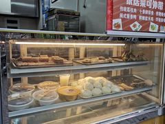 面包甜点陈列柜-聚春园自助餐厅(东街口店)
