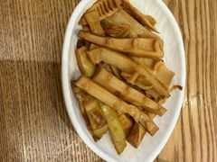 -鲜越鲜鱼粉(财富购物中心店)