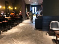 大堂-星巴克臻选(南京金茂览秀城店)