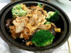 火腩杂菇煲-至潮餐厅精致粤菜·活鲈鱼·走地鸡(珠江新城店)