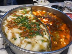 -德林酸菜鱼火锅(南丹店)