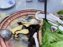 -阿婆情腊排骨火锅(金虹路店)