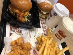 -The Habit Burger Grill 哈比特汉堡(爱琴海店)