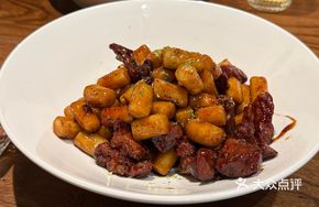 Honey-glazed Wagyu Beef with Rice Cake