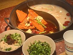 -赵美丽·重庆社区火锅·直营店(火车东站·中豪国际店)